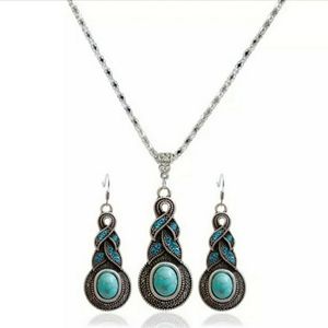 Vintage Turquois Water Drop Necklace & Earring Set